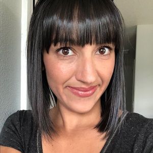 Meet your Posher, Kendra